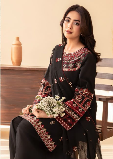 Batik 3-Piece Dhanak Suit – Brand Code 358 - alternate view