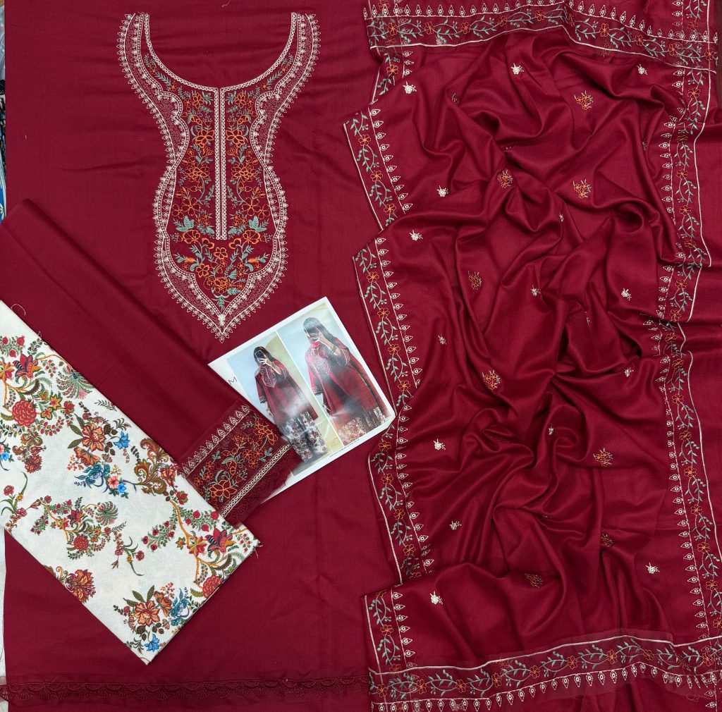 Laam 3-Piece Dhanak Suit – Winter Collection 2026 - alternate view