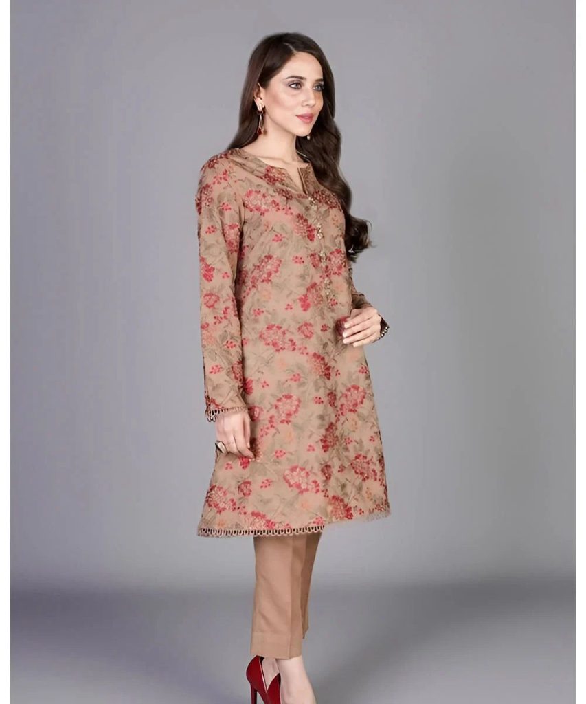 Bareeze 3-Piece Dhanak Suit – Winter Collection 2026 - alternate view