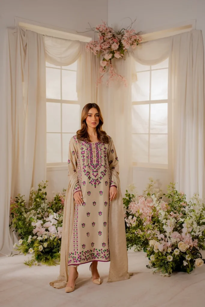 Tana Bana 3-Piece Dhanak Suit – Brand Code 3515 - alternate view